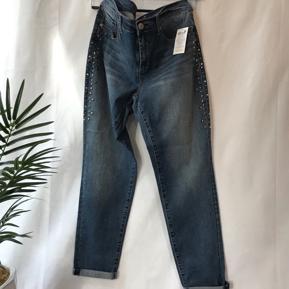 NWT Girlfriend Jeans by Seven - Picture 3 of 6